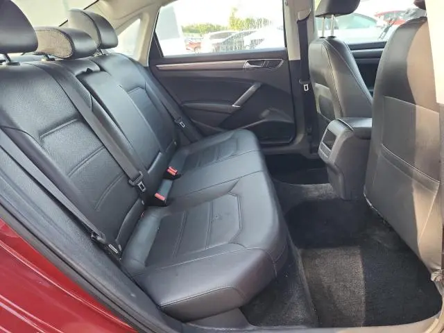 2017 VOLKSWAGEN PASSAT R-LINE  