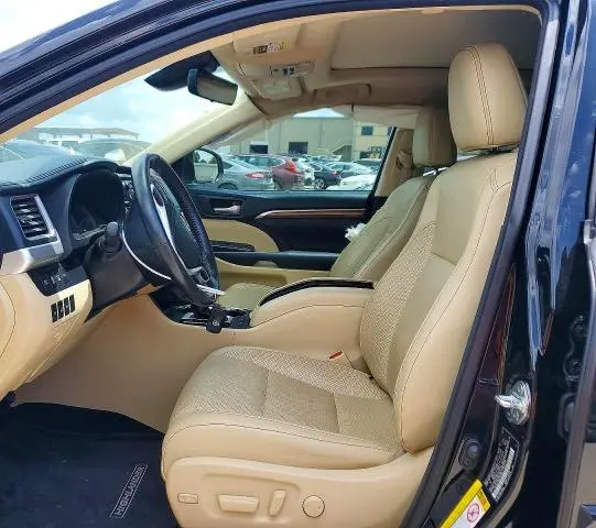 2017 TOYOTA HIGHLANDER LIMITED PLATINUM  