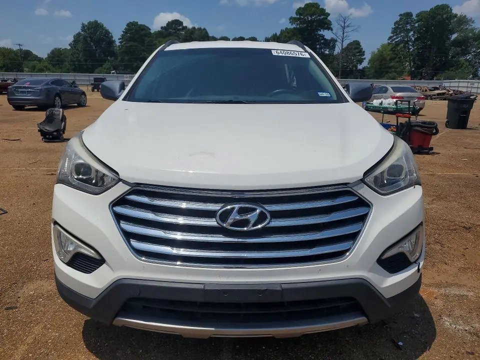 2016 HYUNDAI SANTA FE SE  