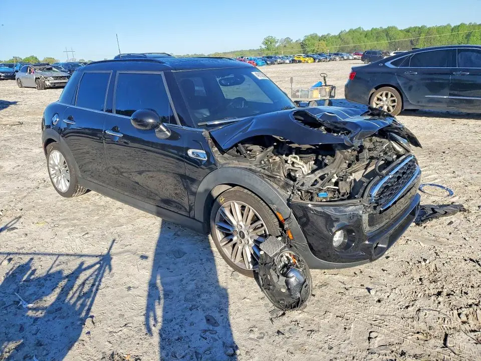 2016 MINI COOPER S  