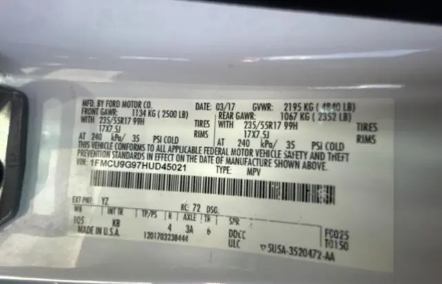 2017 FORD ESCAPE SE  