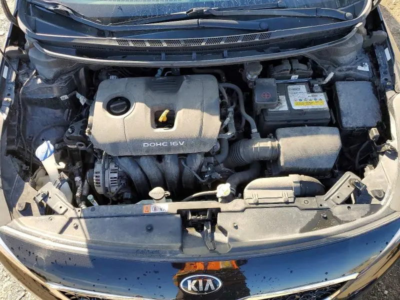 2017 KIA FORTE LX  