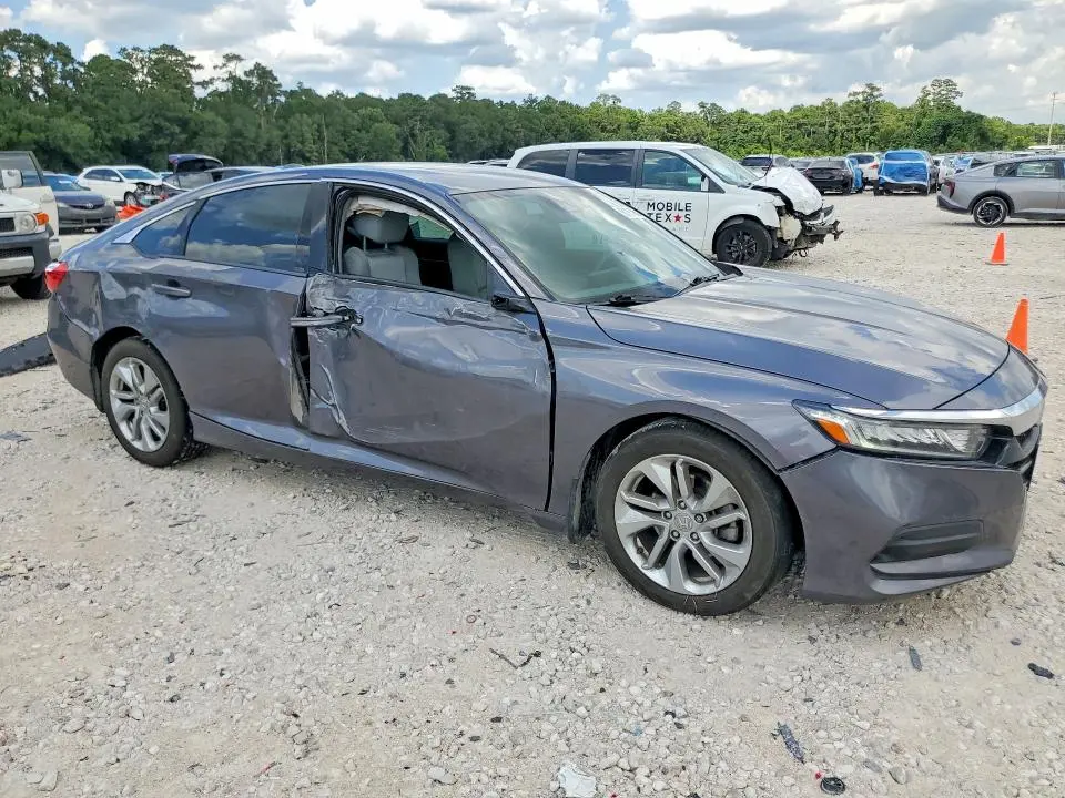 2018 HONDA ACCORD LX  