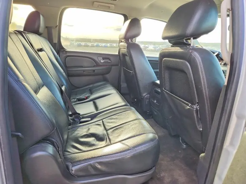 2013 CHEVROLET SUBURBAN K1500 LT  