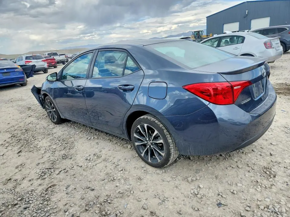 2017 TOYOTA COROLLA SE  