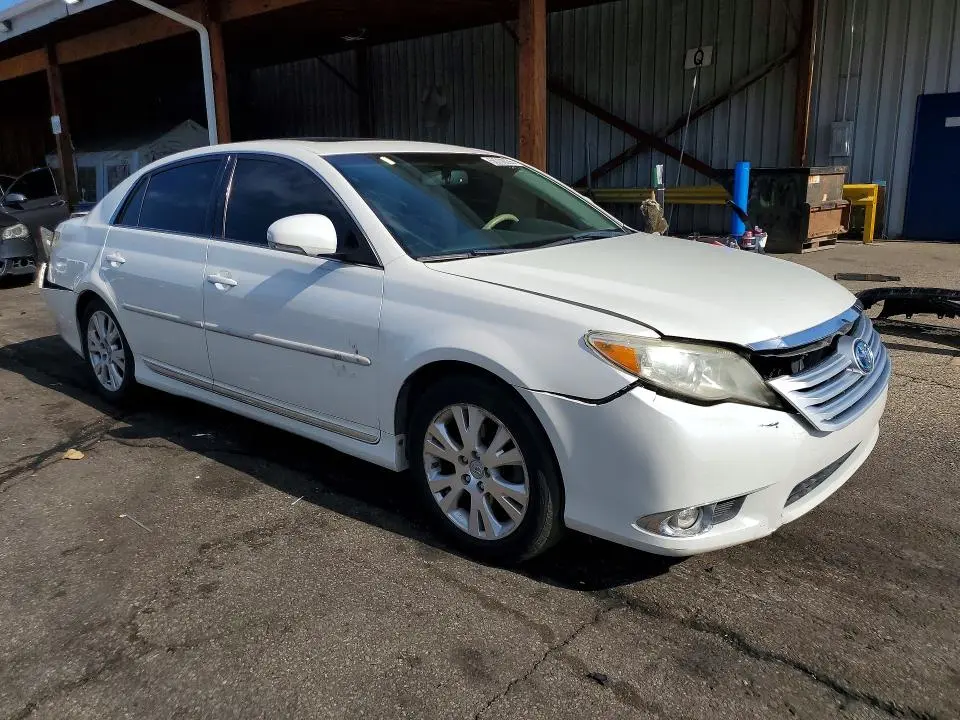 2011 TOYOTA AVALON BASE  