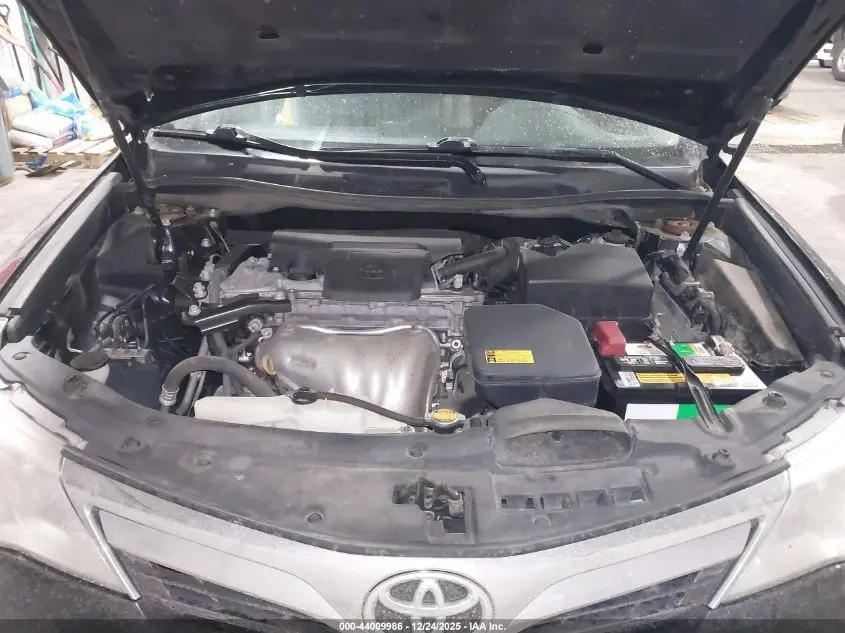 2014 TOYOTA CAMRY LE