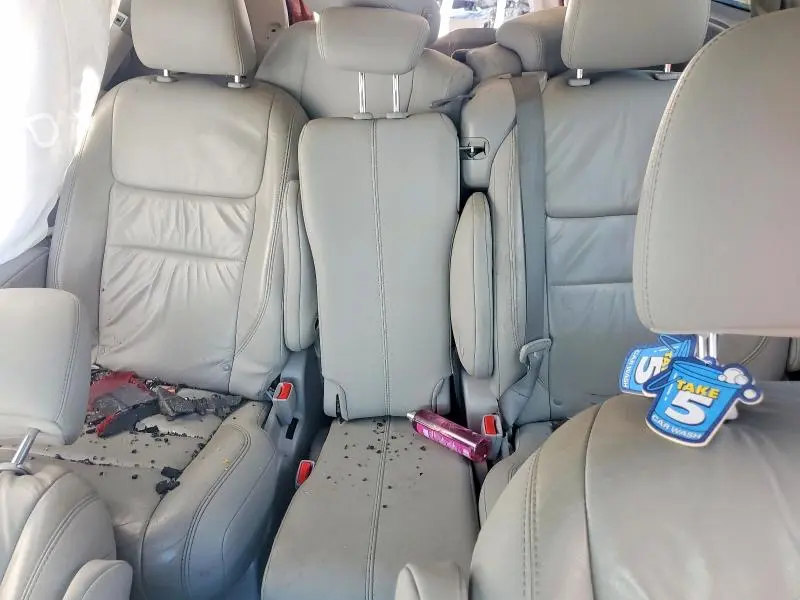 2017 TOYOTA SIENNA XLE PREMIUM 8-PASSENGER  