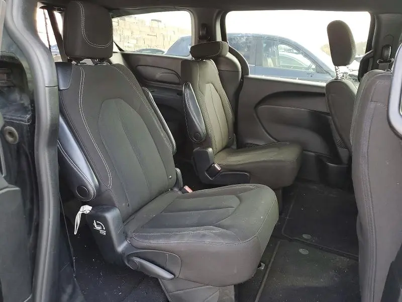 2023 CHRYSLER PACIFICA TOURING  