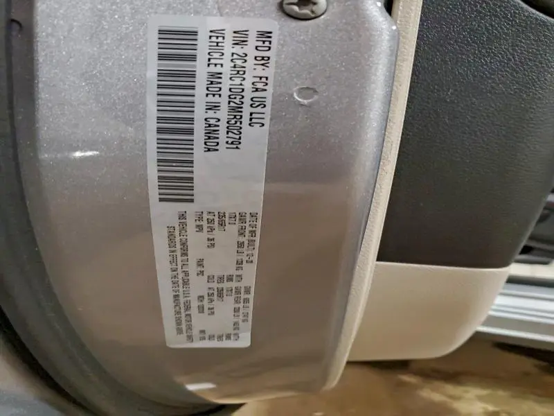 2021 CHRYSLER VOYAGER LXI  