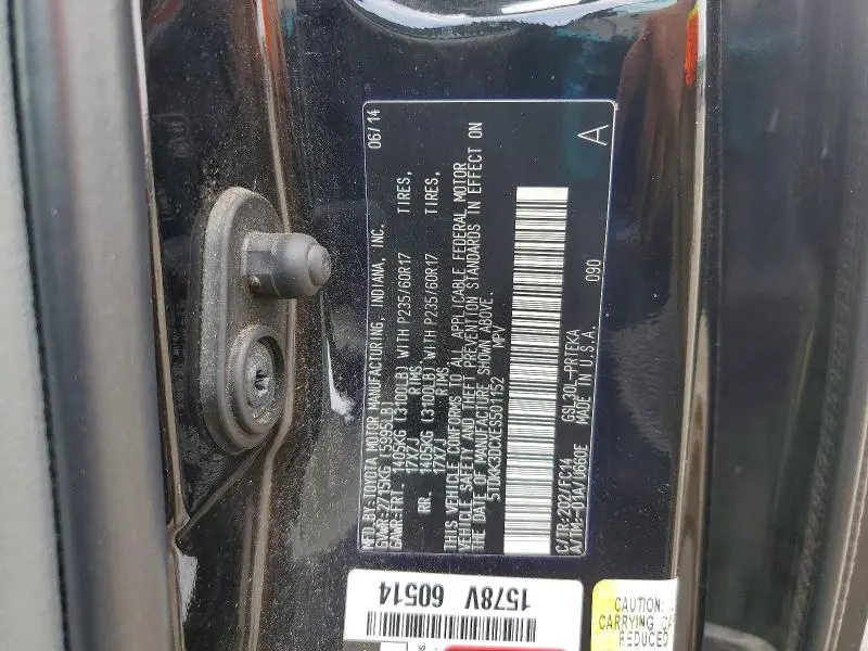 2014 TOYOTA SIENNA LE  
