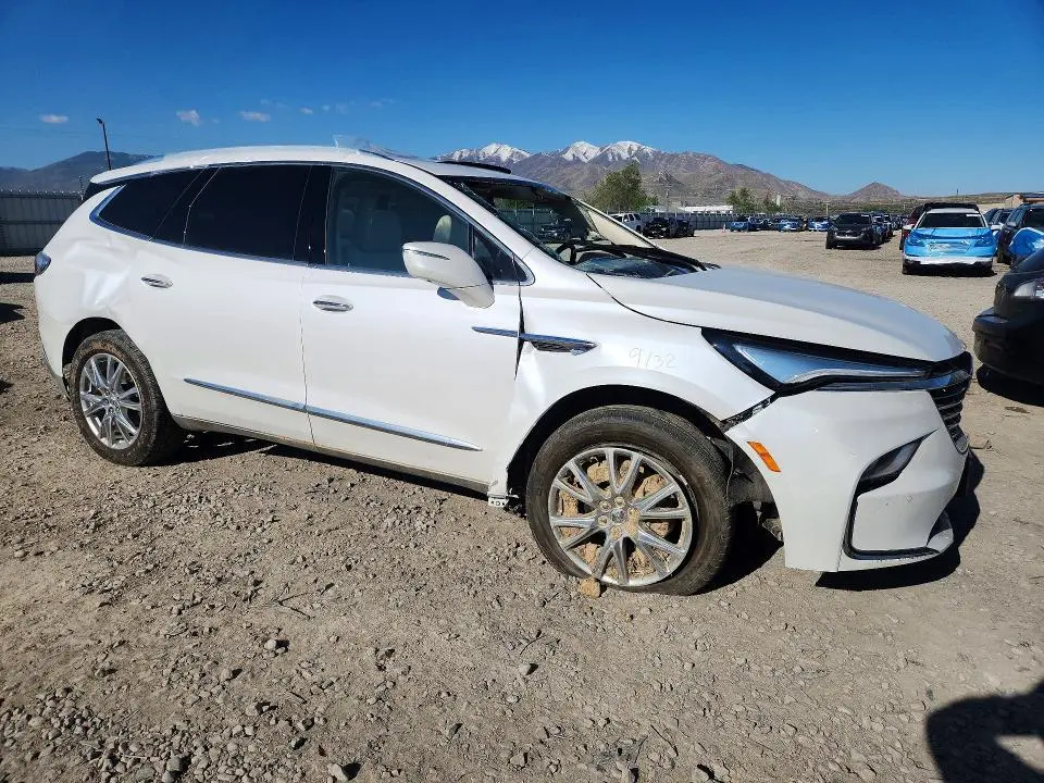 2023 BUICK ENCLAVE PREMIUM  