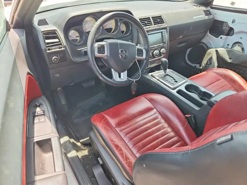 2013 DODGE CHALLENGER SXT  