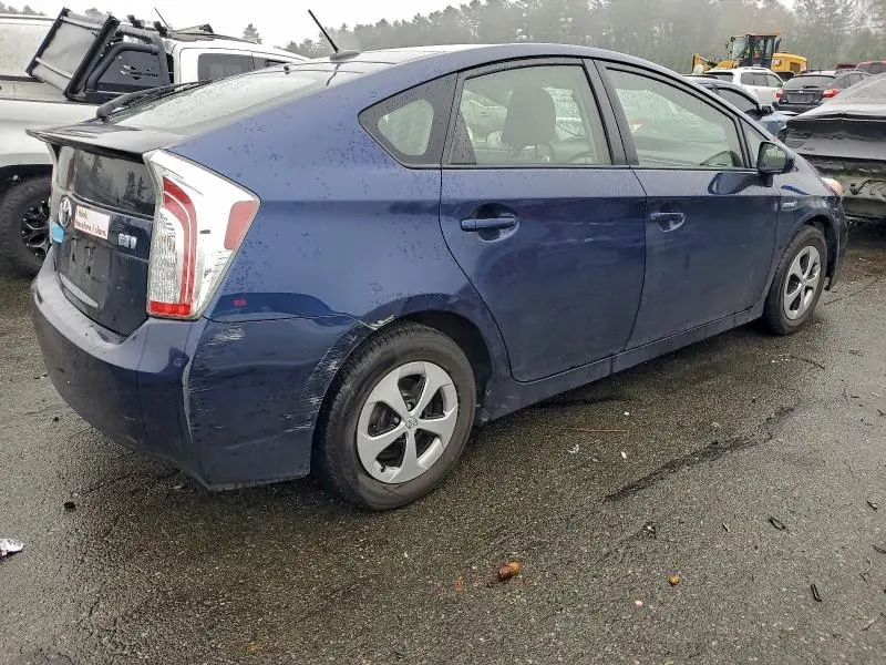2015 TOYOTA PRIUS   