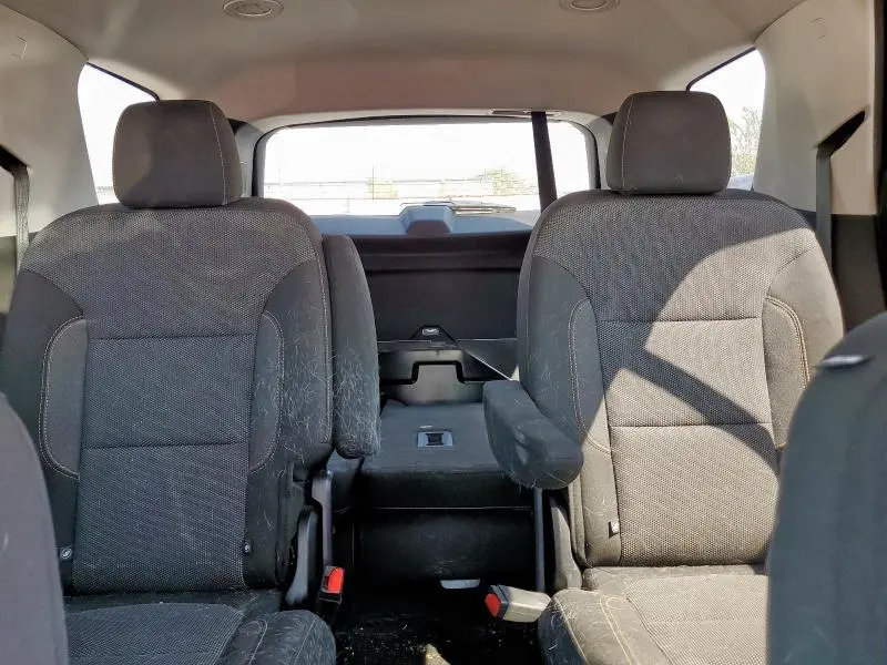 2021 CHEVROLET TRAVERSE LT  