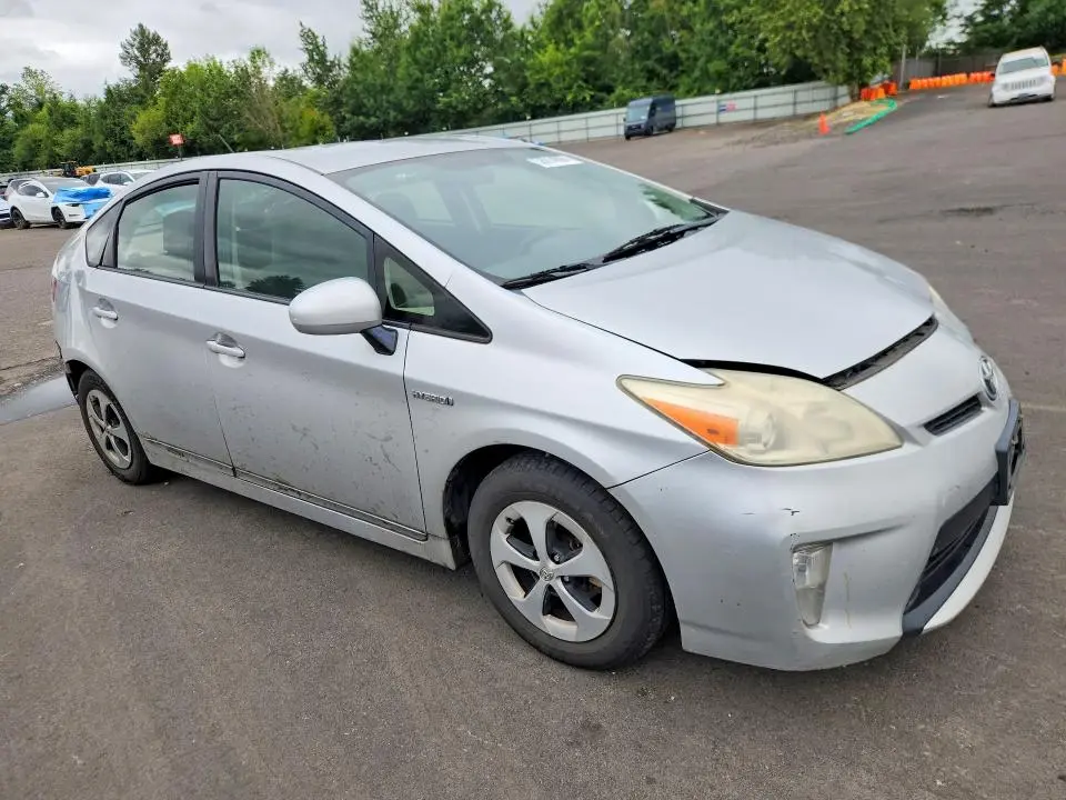 2012 TOYOTA PRIUS THREE  