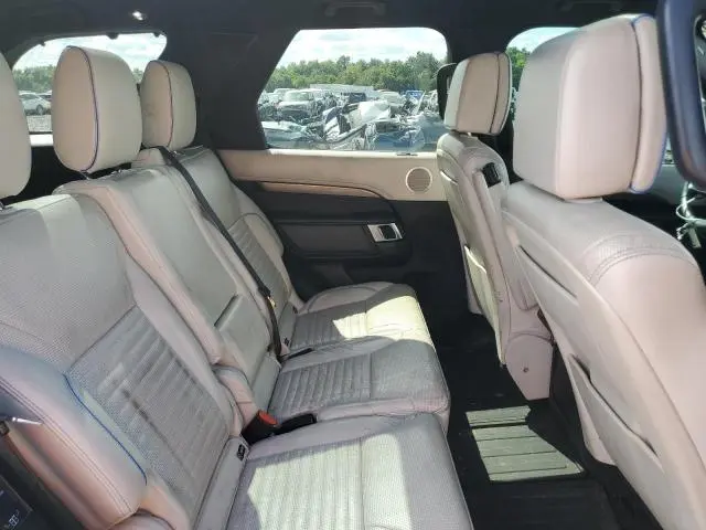 2017 LAND ROVER DISCOVERY HSE LUXURY  