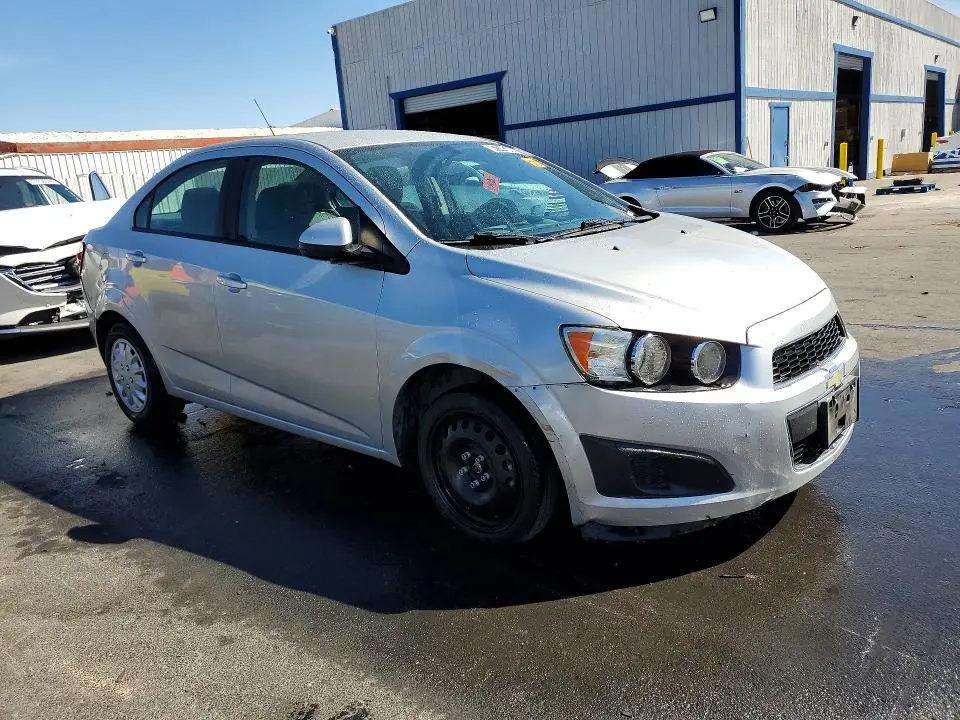 2015 CHEVROLET SONIC LS  