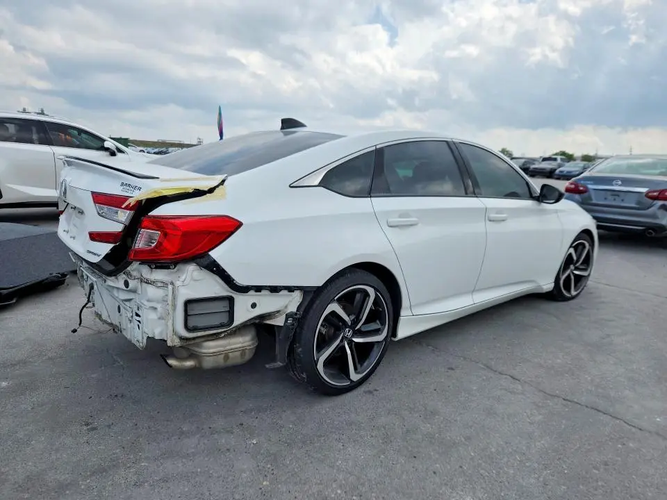 2022 HONDA ACCORD SPORT  