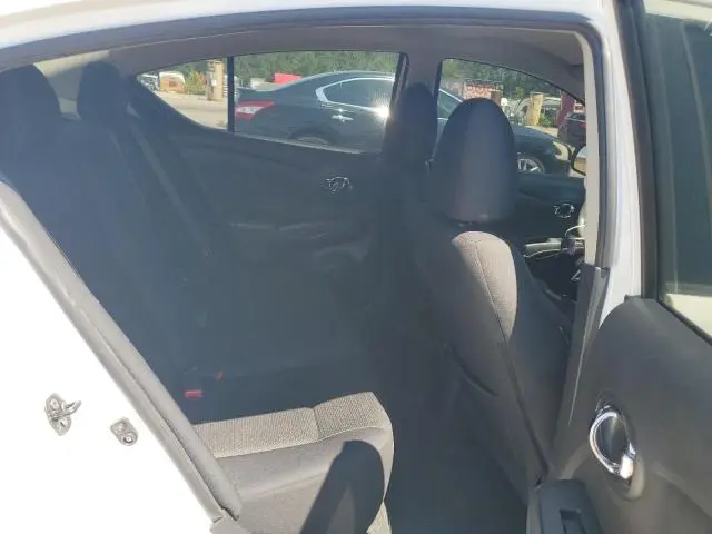 2013 NISSAN VERSA S  