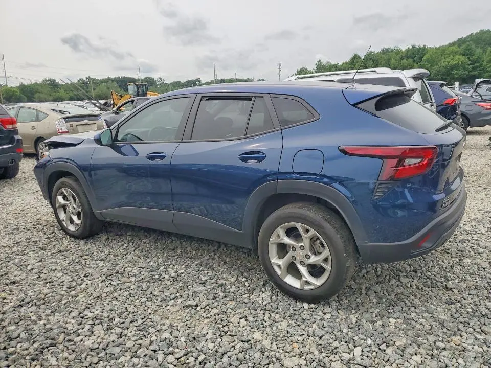 2024 CHEVROLET TRAX LS  