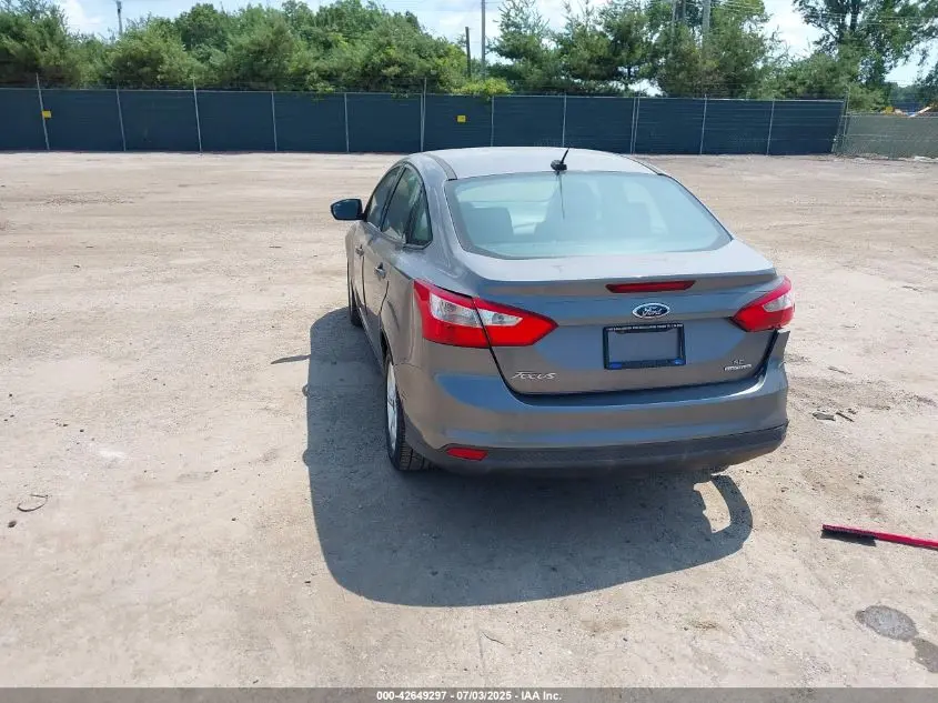2013 FORD FOCUS SE