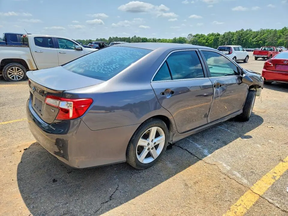 2012 TOYOTA CAMRY SE  