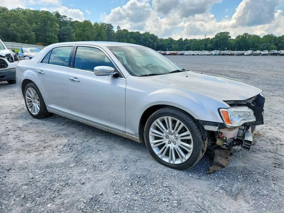 2012 CHRYSLER 300 LIMITED  
