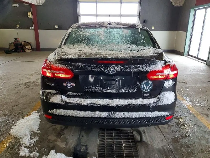 2017 FORD FOCUS SE  