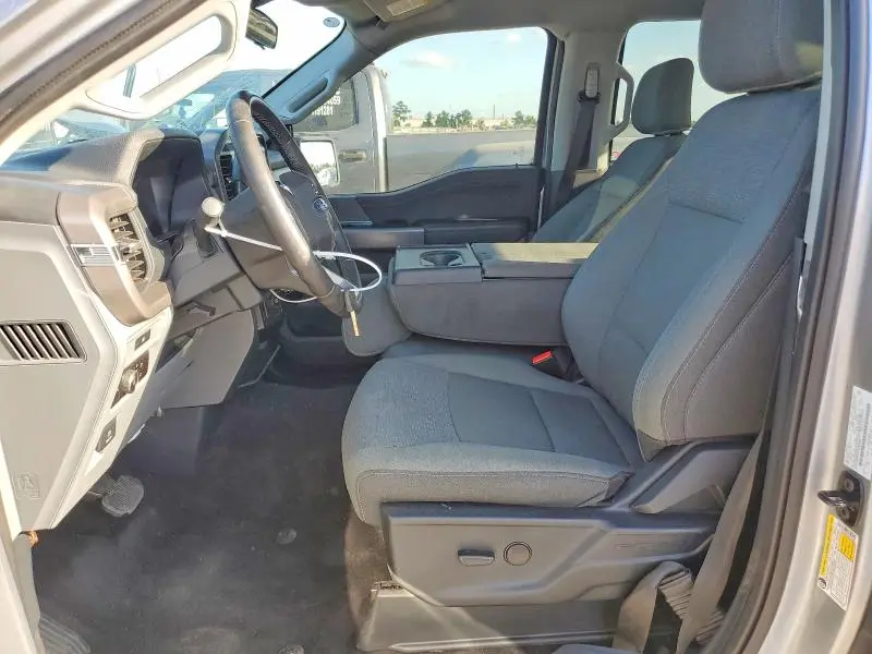 2025 FORD F150 XLT  