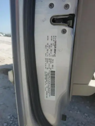2010 CHRYSLER TOWN & COUNTRY TOURING  