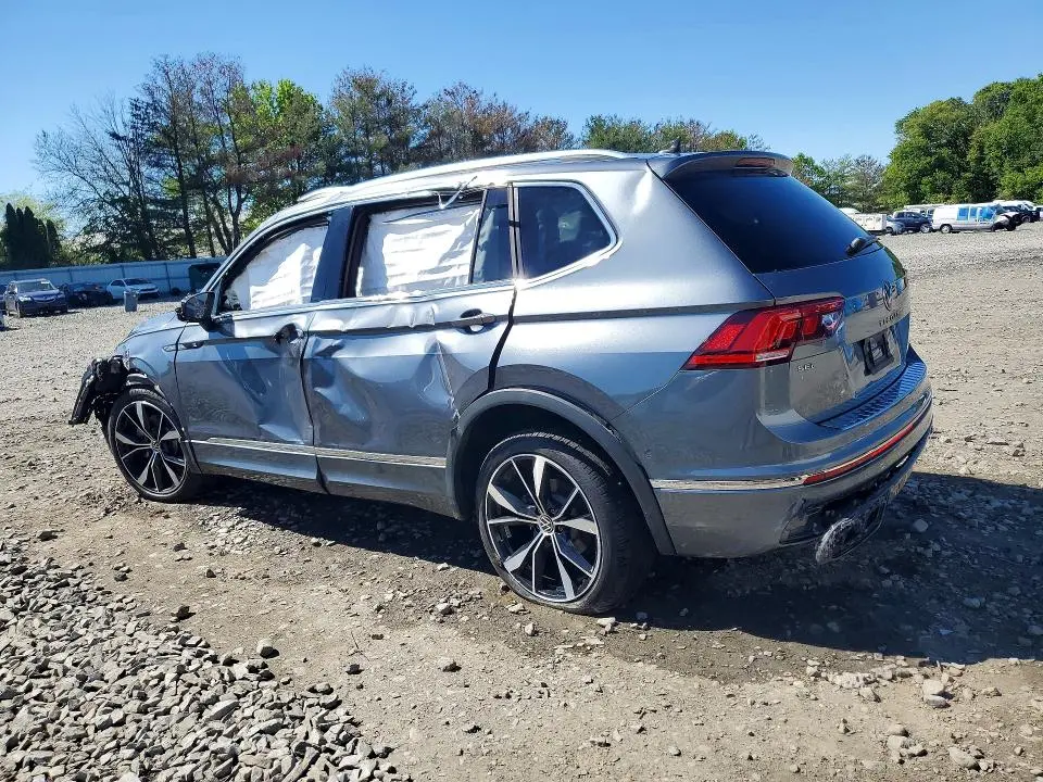2022 VOLKSWAGEN TIGUAN SEL R-LINE  