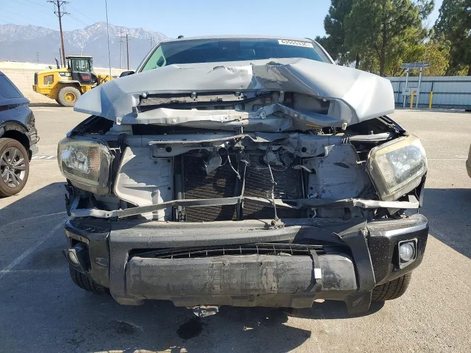 2019 TOYOTA TUNDRA SR5  