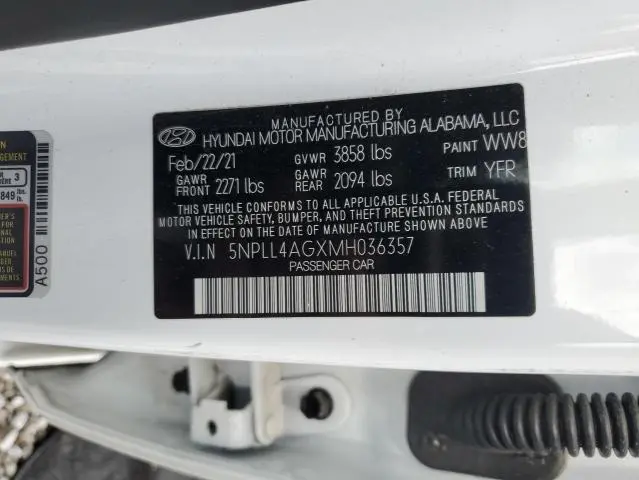 2021 HYUNDAI ELANTRA SE  