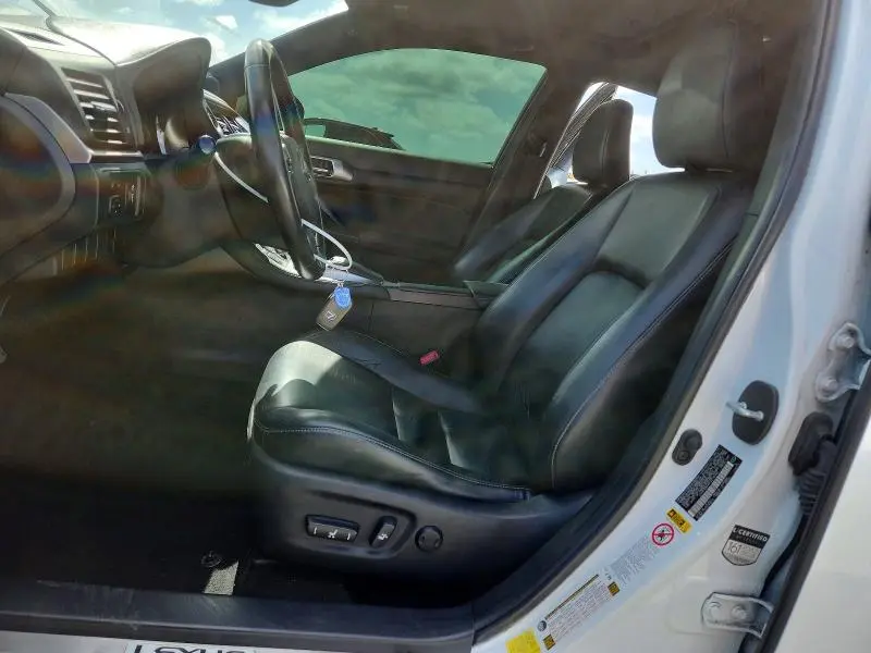 2015 LEXUS CT 200  