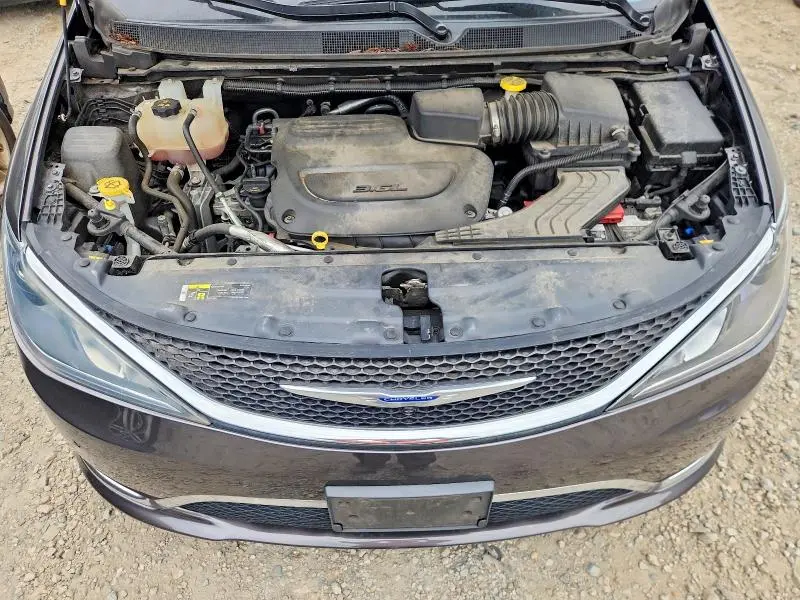 2019 CHRYSLER PACIFICA LIMITED  