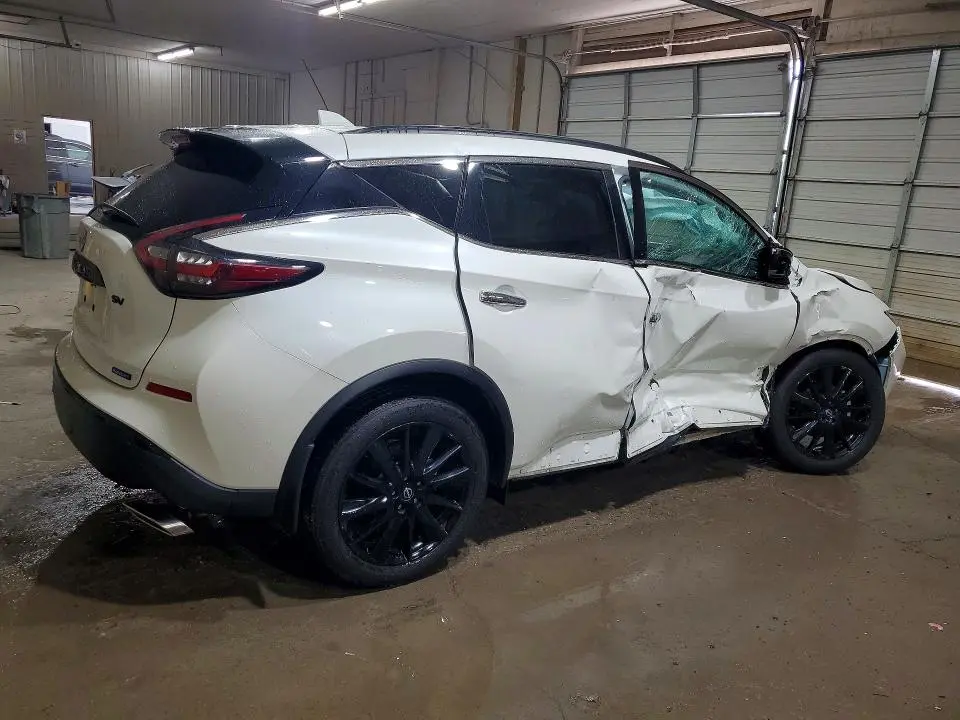 2024 NISSAN MURANO SV  
