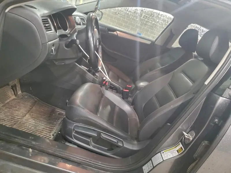 2017 VOLKSWAGEN JETTA SE  