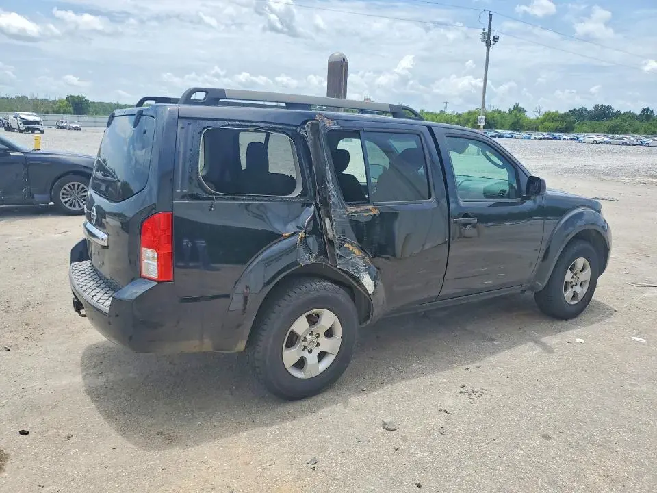 2012 NISSAN PATHFINDER S  