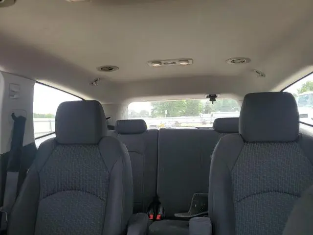 2012 CHEVROLET TRAVERSE LT  