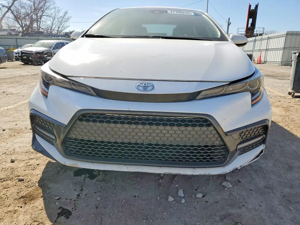2022 TOYOTA COROLLA SE  