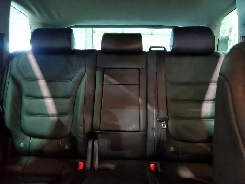 2012 VOLKSWAGEN TOUAREG V6  