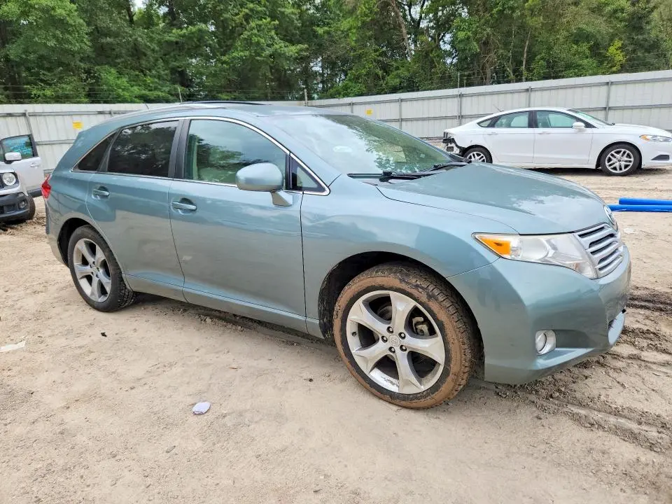 2012 TOYOTA VENZA LE  