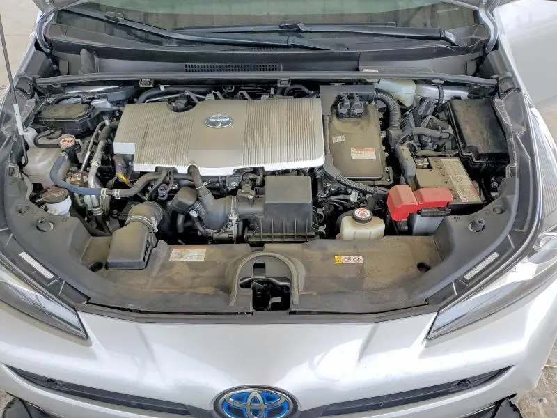 2021 TOYOTA PRIUS LE  