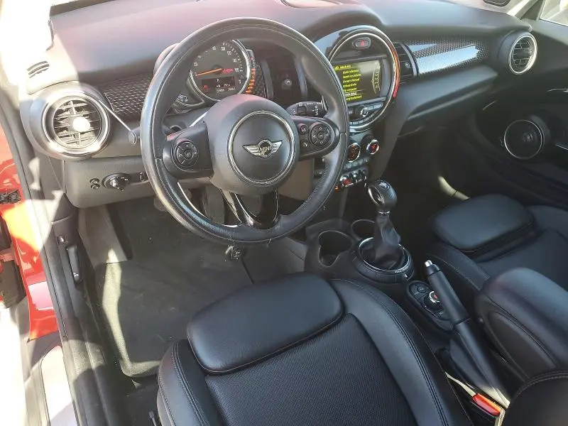 2015 MINI COOPER S  