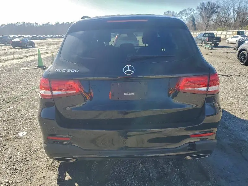 2019 MERCEDES-BENZ GLC 300  