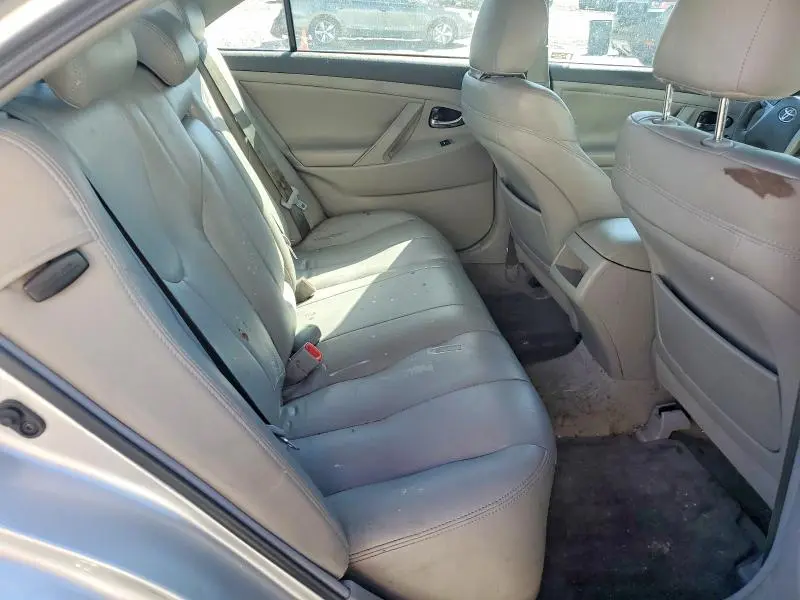 2010 TOYOTA CAMRY LE  