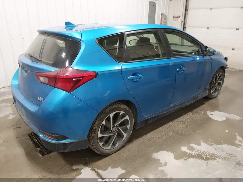 2017 TOYOTA COROLLA IM  