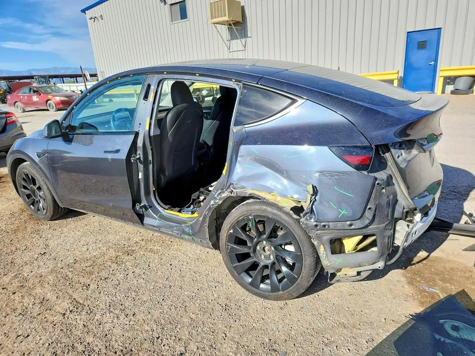 2022 TESLA MODEL Y   
