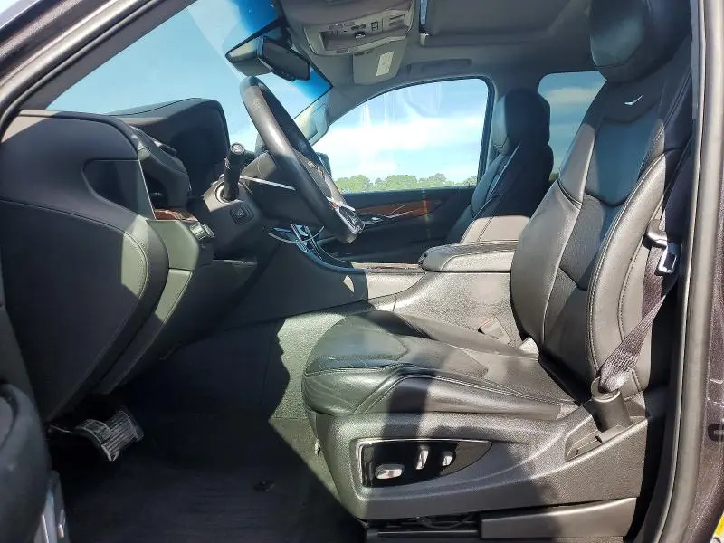 2016 CADILLAC ESCALADE LUXURY  